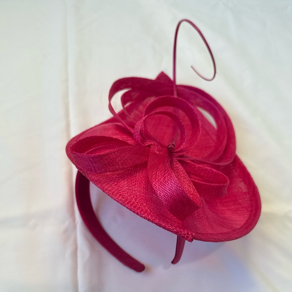 Fushia Fascinator Headband, one size flexible.